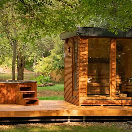 Forestlux Vendeghaz Zebegény